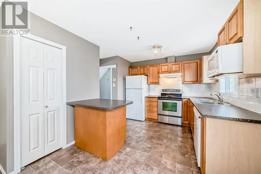 252 Stonemere Place