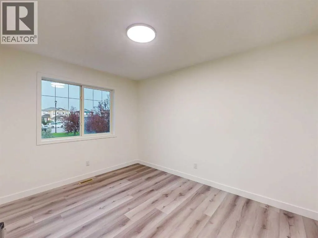 289 Canals Circle SW