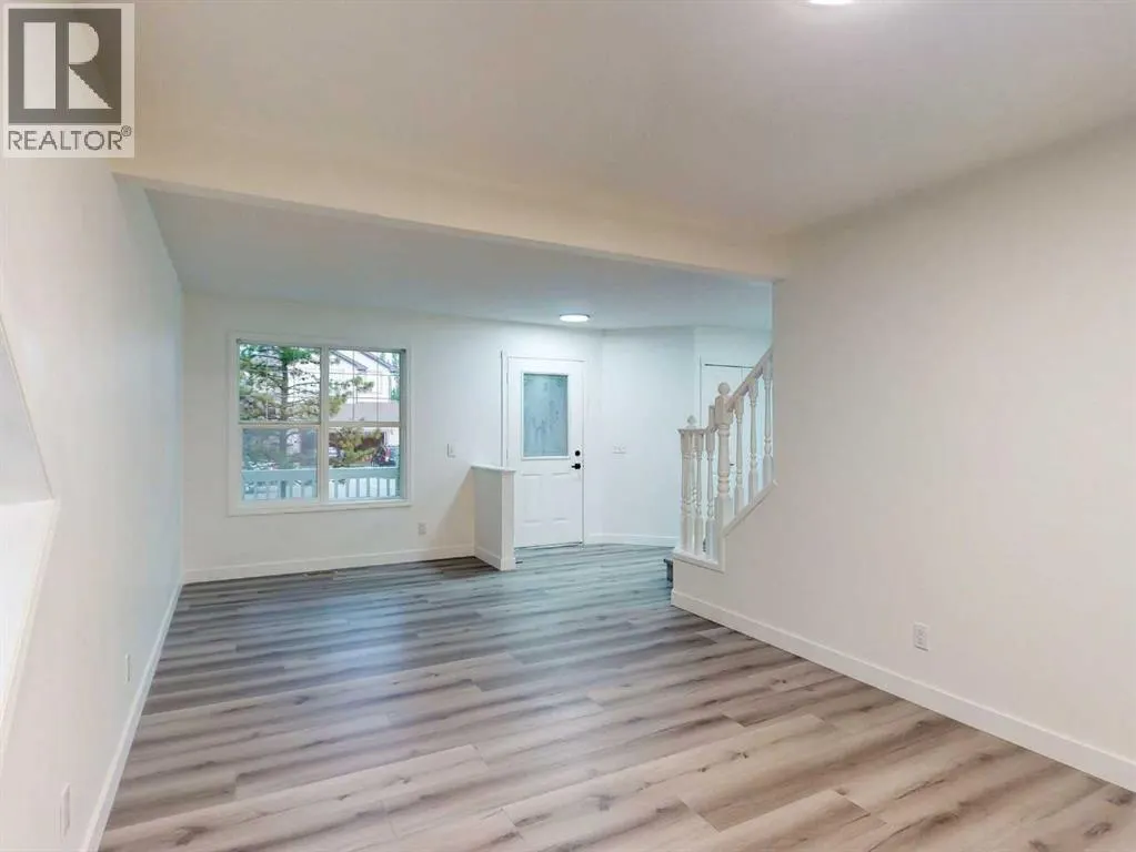 289 Canals Circle SW