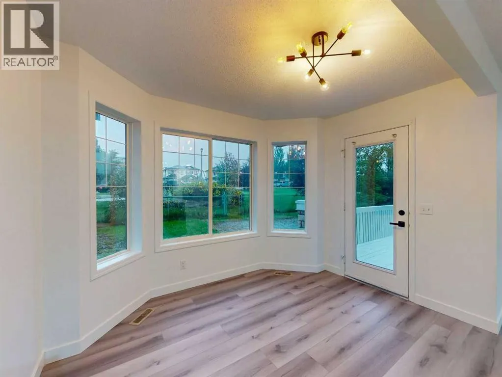 289 Canals Circle SW