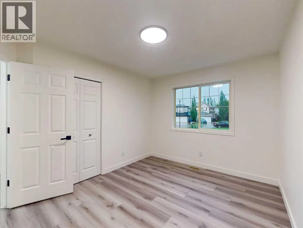 289 Canals Circle SW