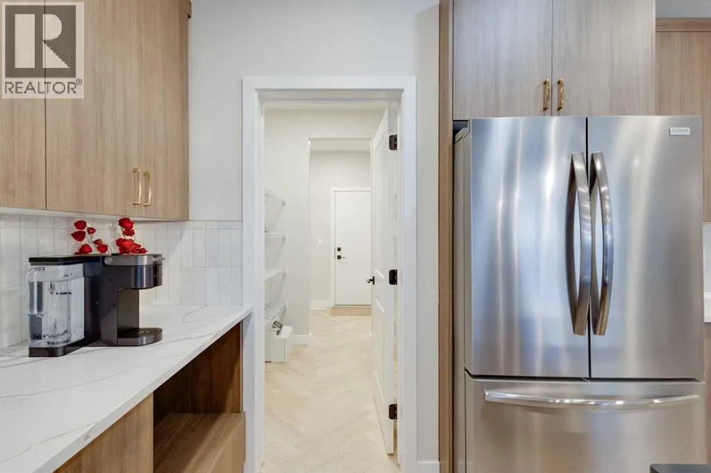 112 Sundown Crescent