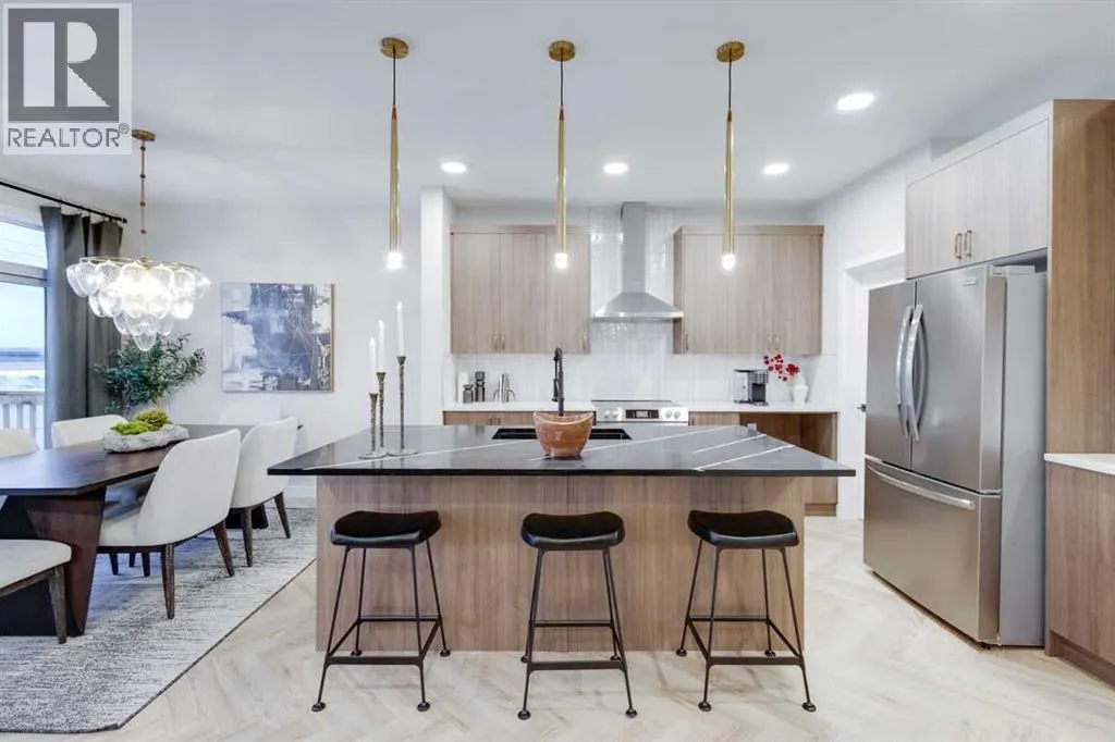 112 Sundown Crescent