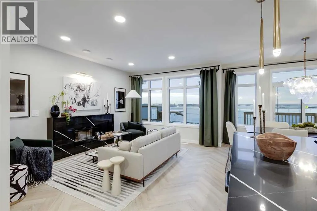 112 Sundown Crescent