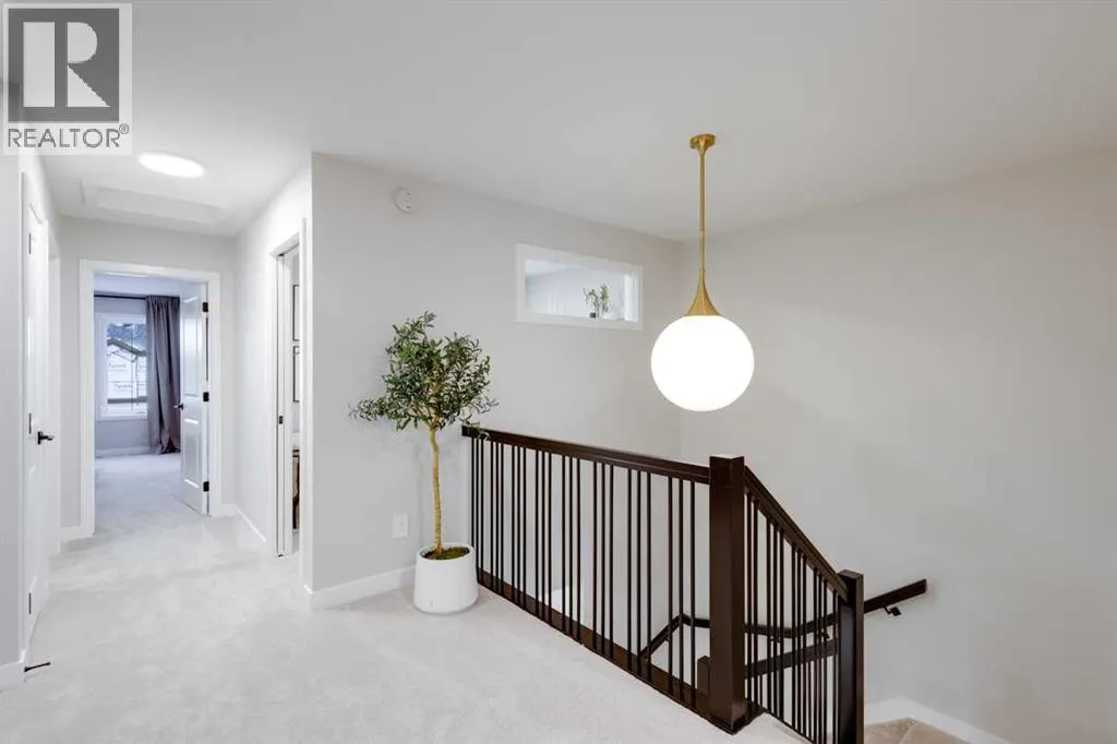 112 Sundown Crescent