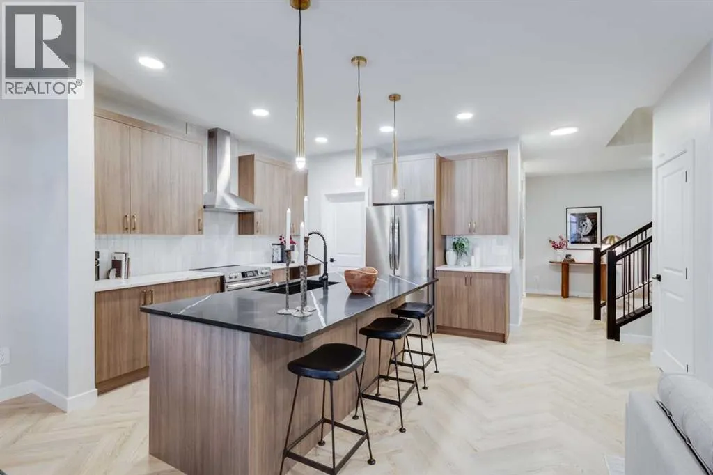 112 Sundown Crescent