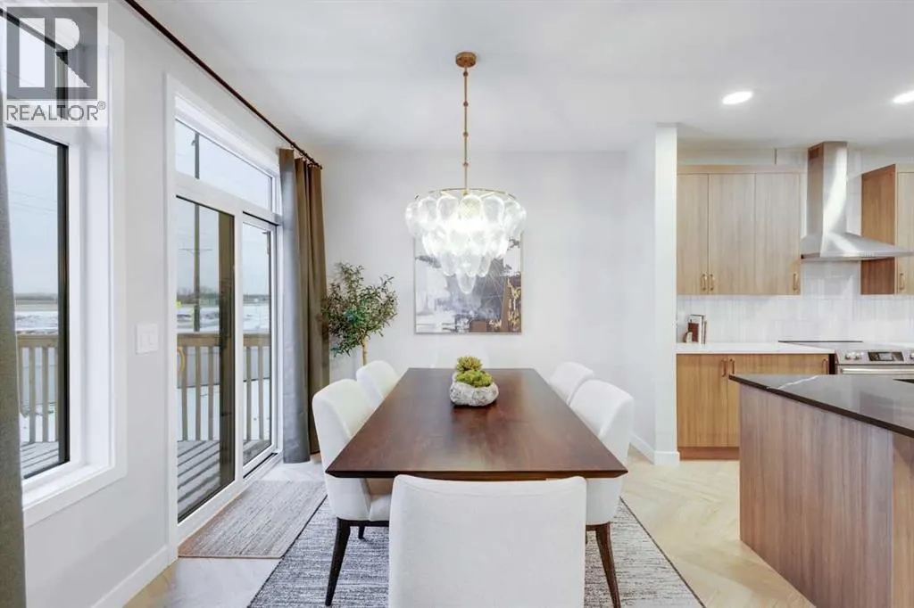 112 Sundown Crescent