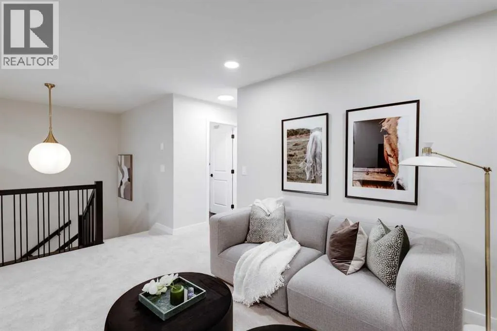 112 Sundown Crescent