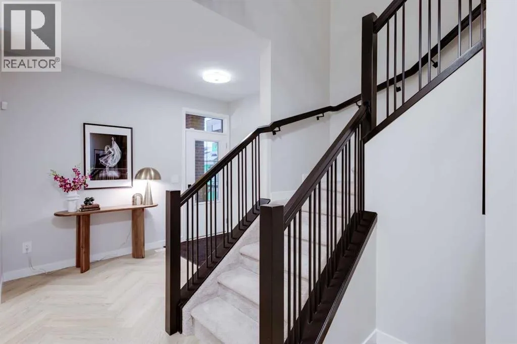 112 Sundown Crescent