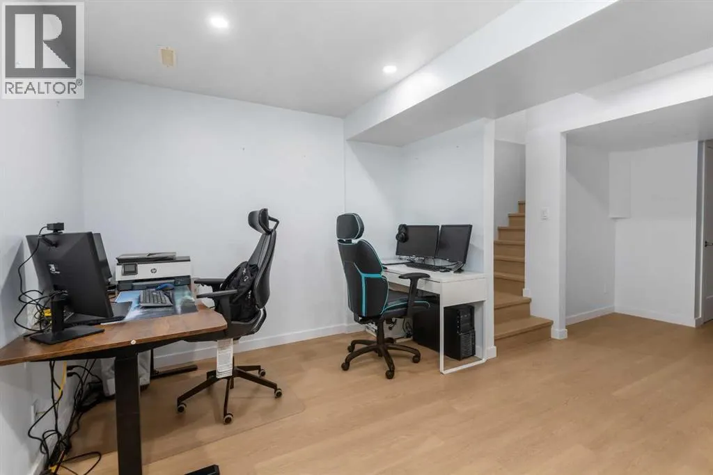 1251 New Brighton Park SE