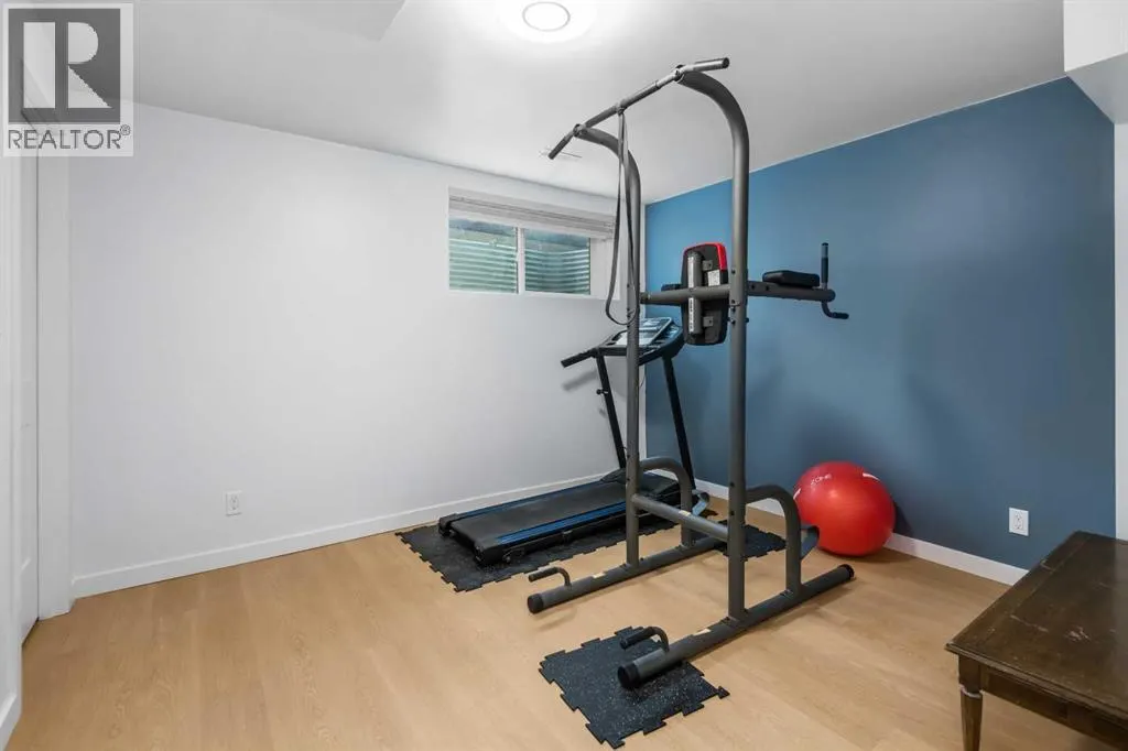 1251 New Brighton Park SE