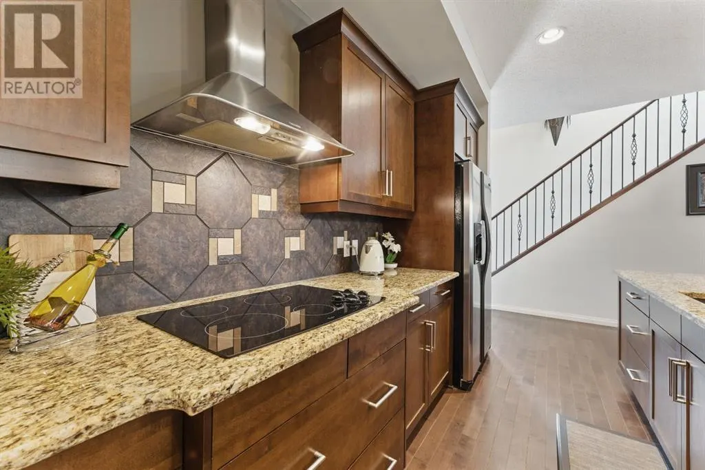 327 Cranleigh View SE
