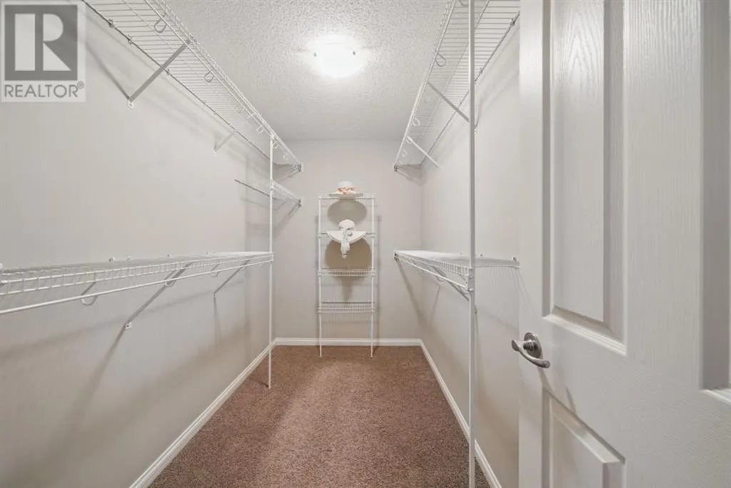 327 Cranleigh View SE