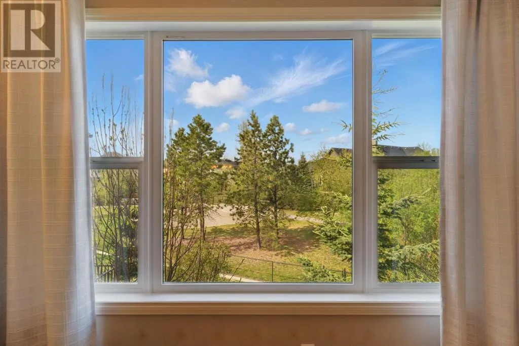 327 Cranleigh View SE