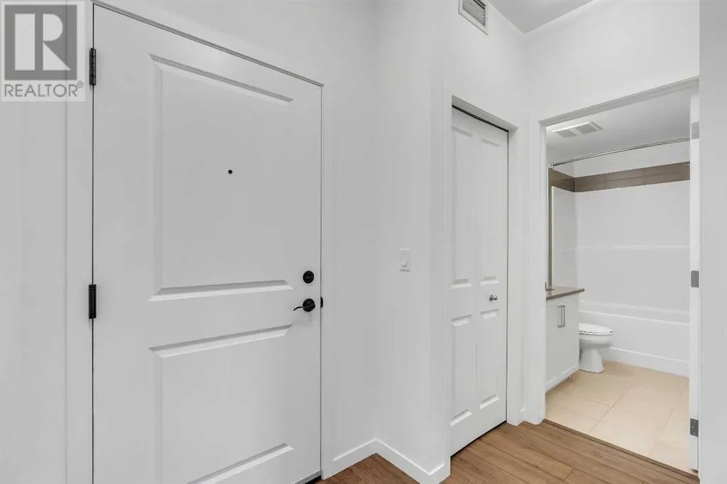 220, 30 Mahogany Mews SE