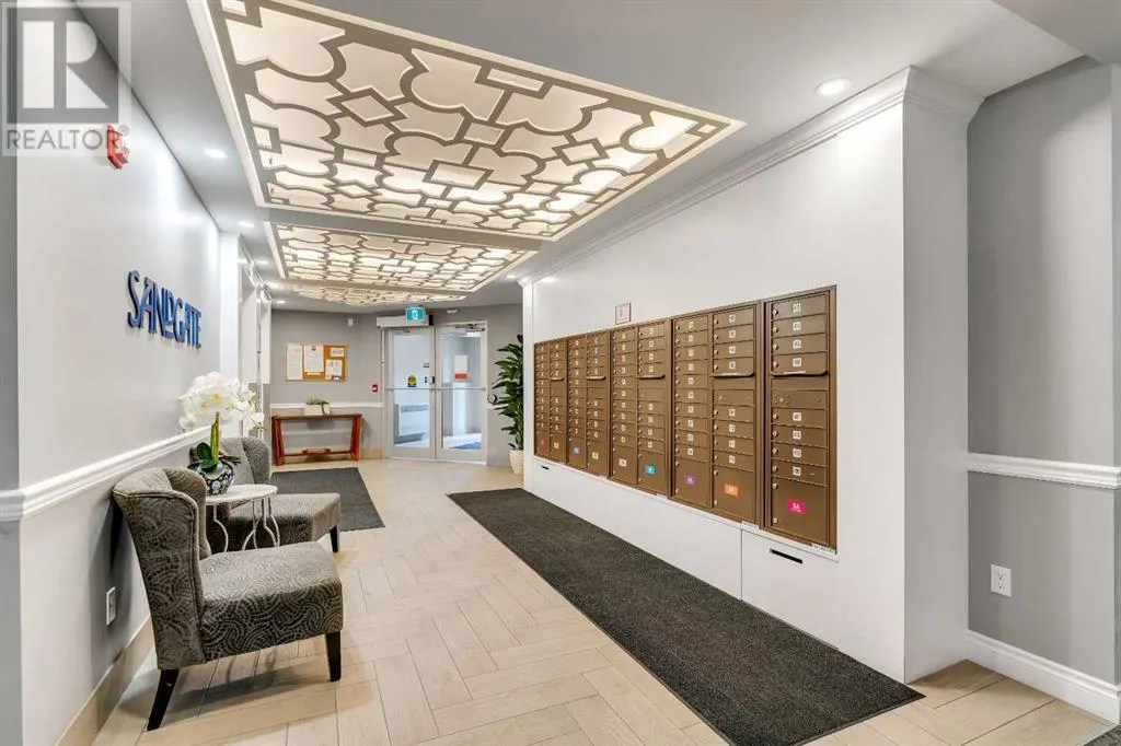 220, 30 Mahogany Mews SE