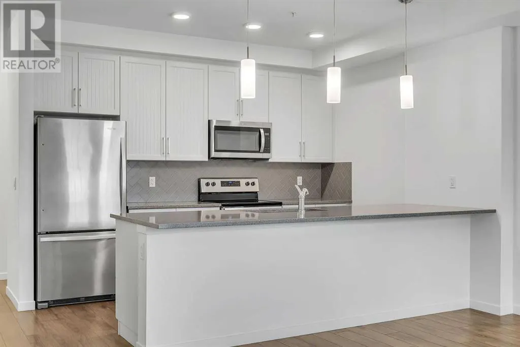 220, 30 Mahogany Mews SE