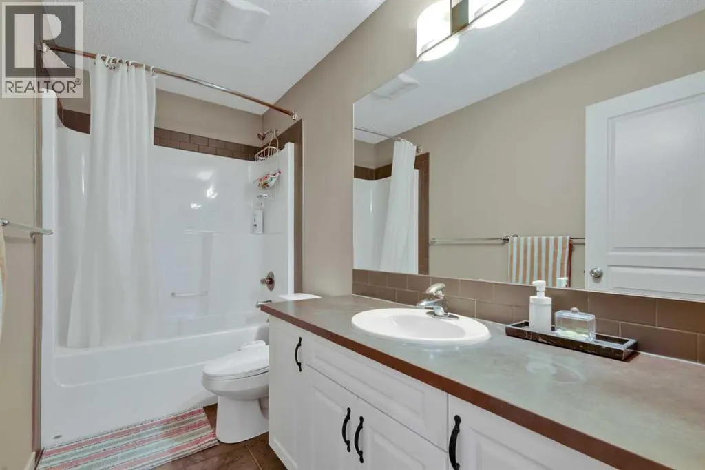 164 REUNION Grove NW