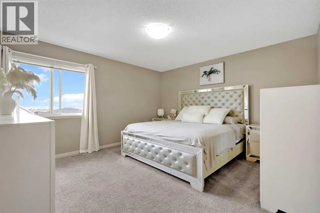 164 REUNION Grove NW