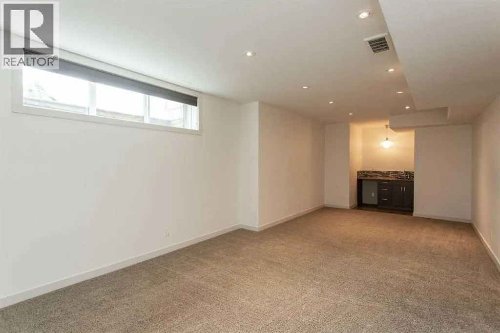 26 Vienna Close
