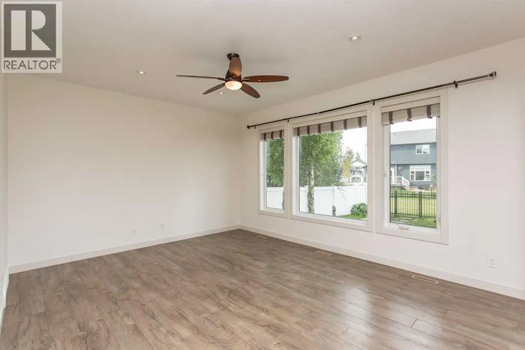 26 Vienna Close