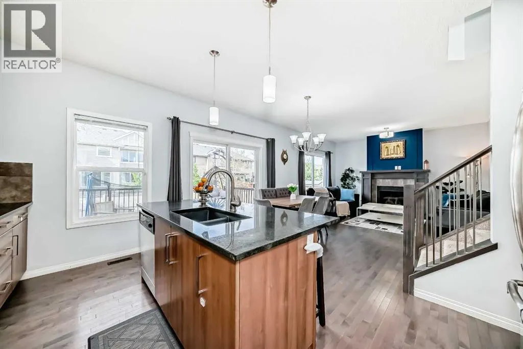 2357 Baywater Crescent SW