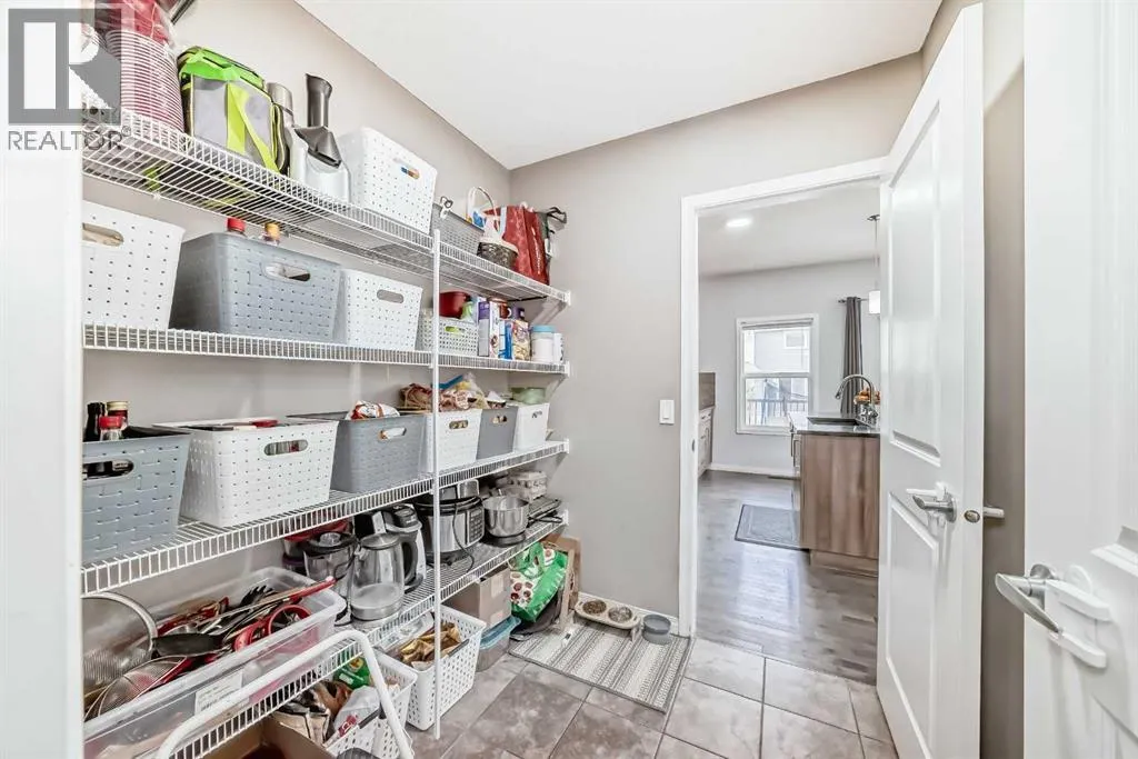 2357 Baywater Crescent SW