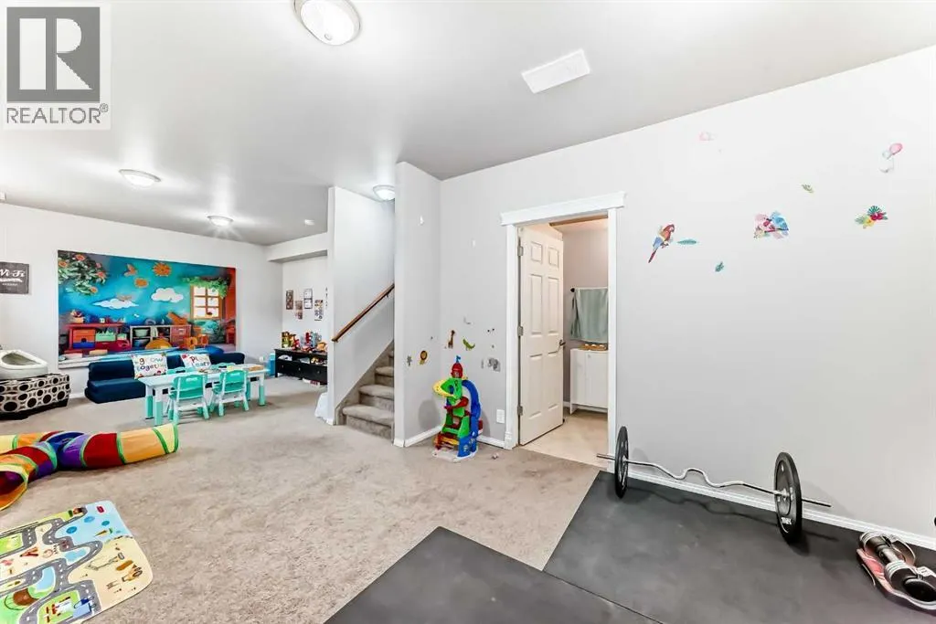 2357 Baywater Crescent SW