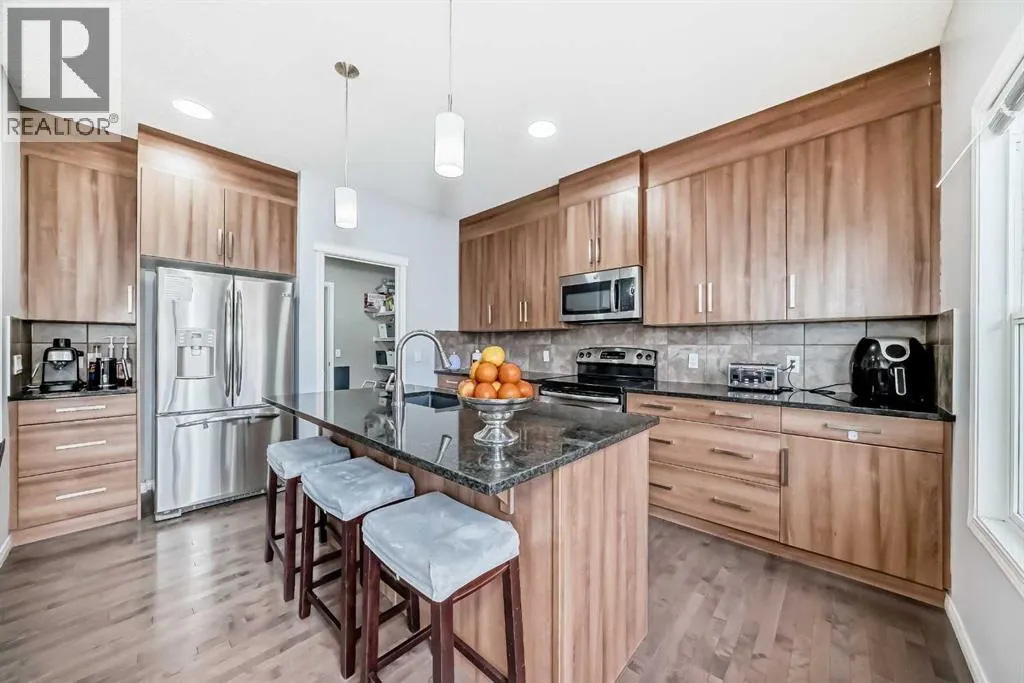 2357 Baywater Crescent SW