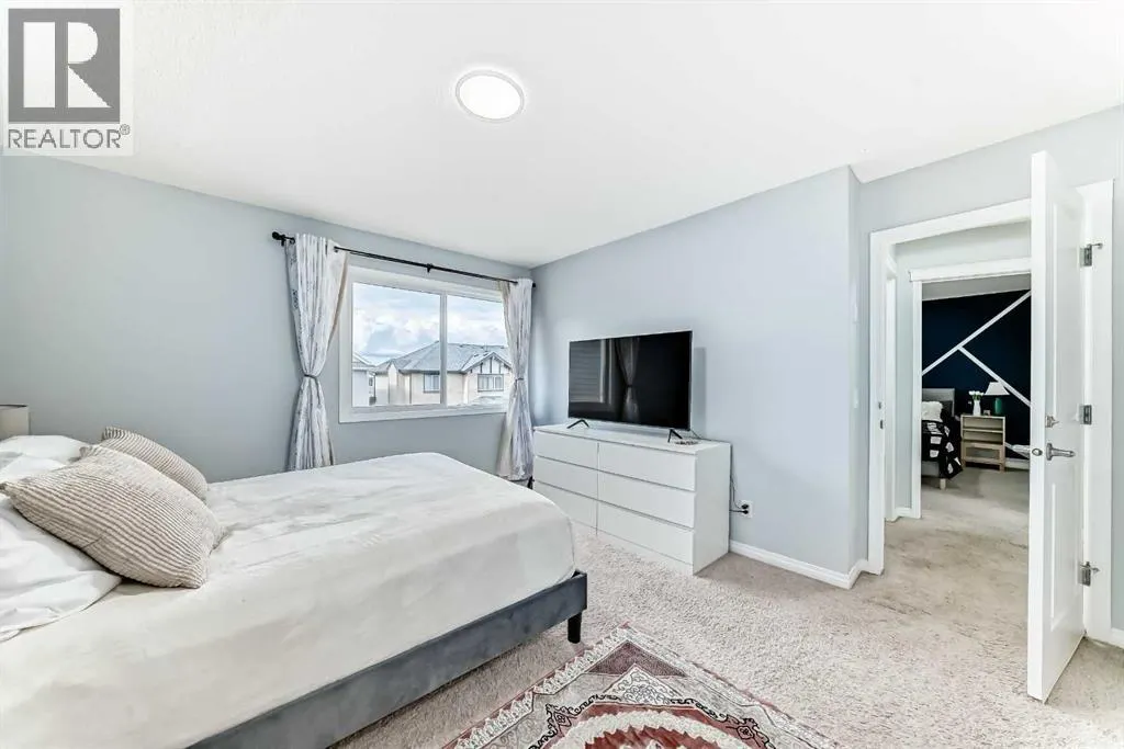 2357 Baywater Crescent SW