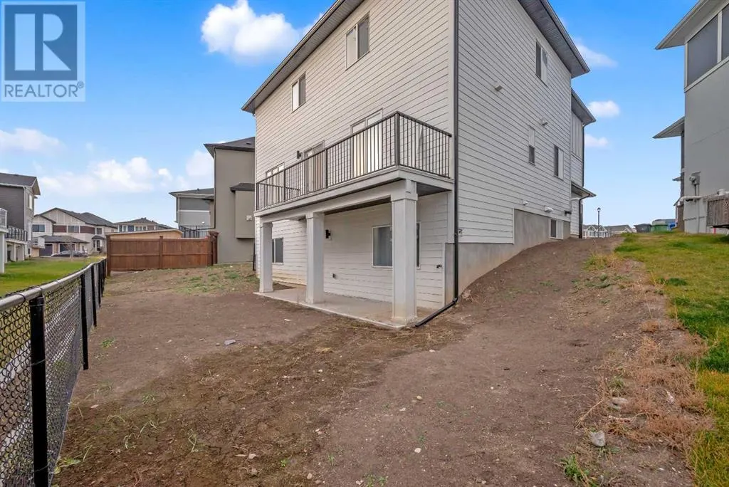 327 Kinniburgh Place