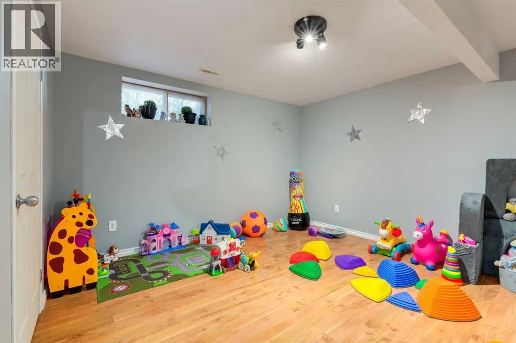 5, 135 Bow Ridge Drive