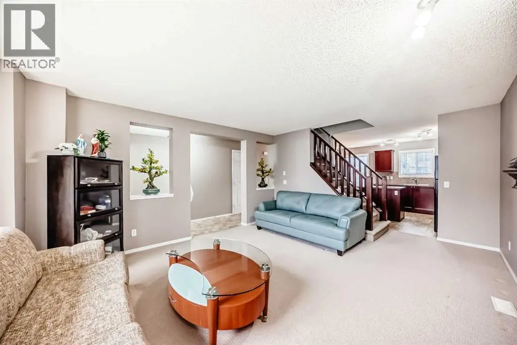 135 Copperstone Grove SE