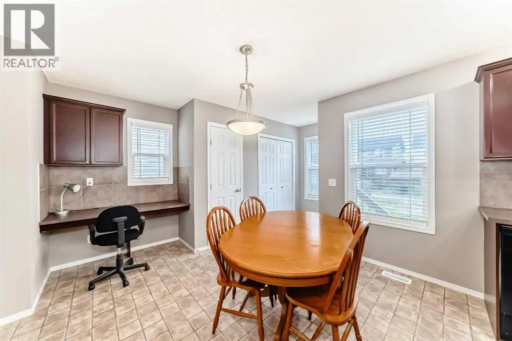 135 Copperstone Grove SE
