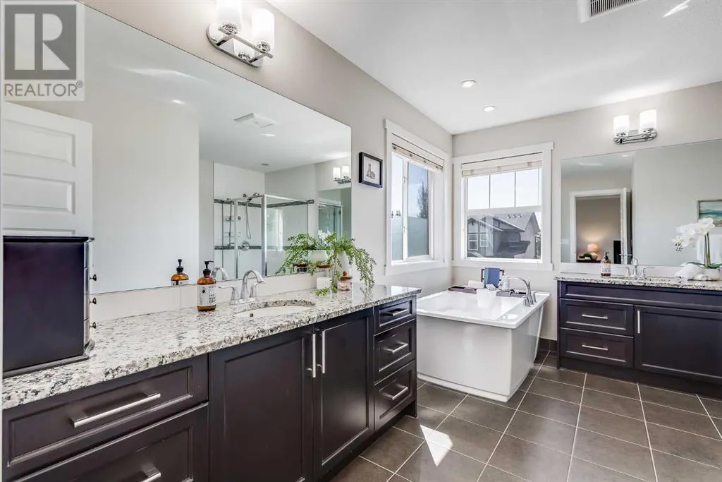 362 Williamstown Green NW