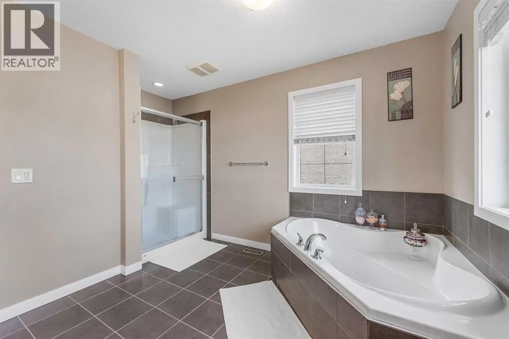 117 Cranleigh Place SE