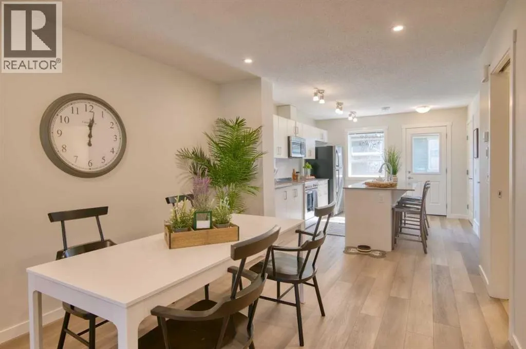 109, 135 Mahogany Parade SE
