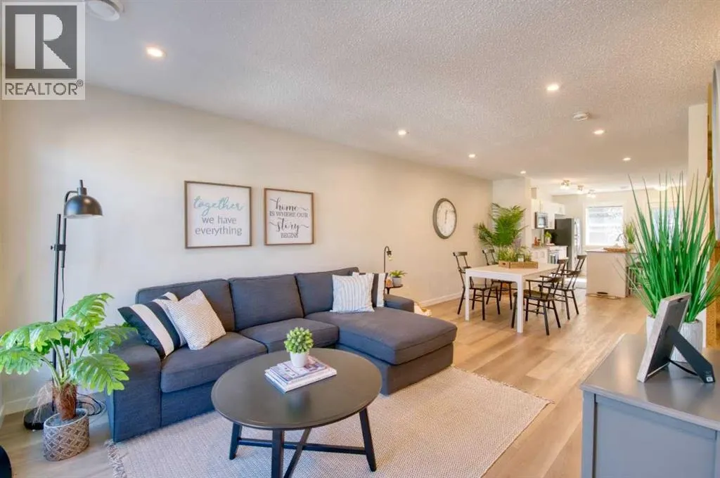 109, 135 Mahogany Parade SE