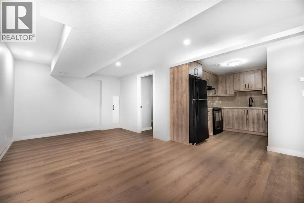 1132 Meadowbrook Drive SE