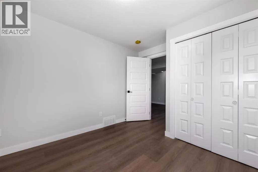 1132 Meadowbrook Drive SE