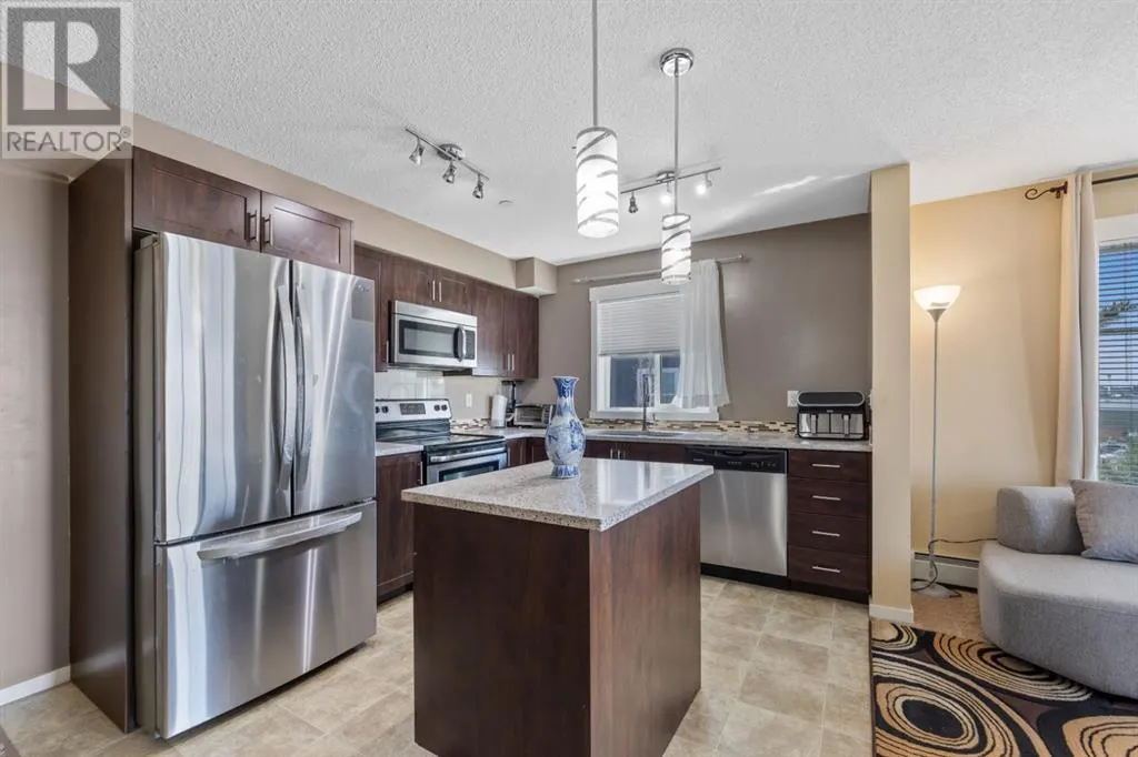3306, 279 copperpond Common SE