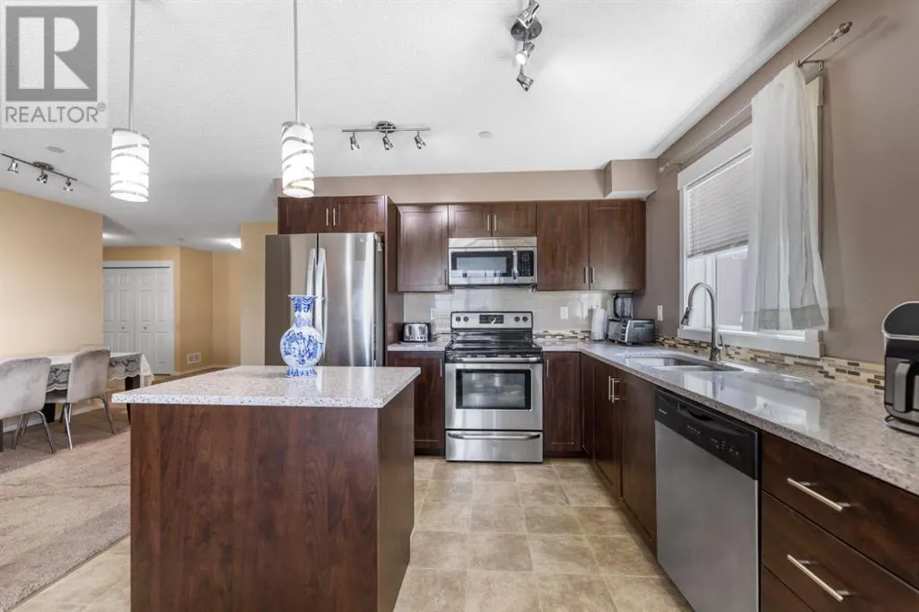 3306, 279 copperpond Common SE