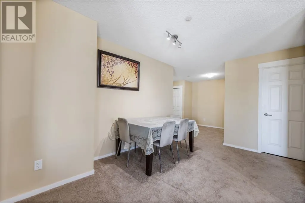 3306, 279 copperpond Common SE