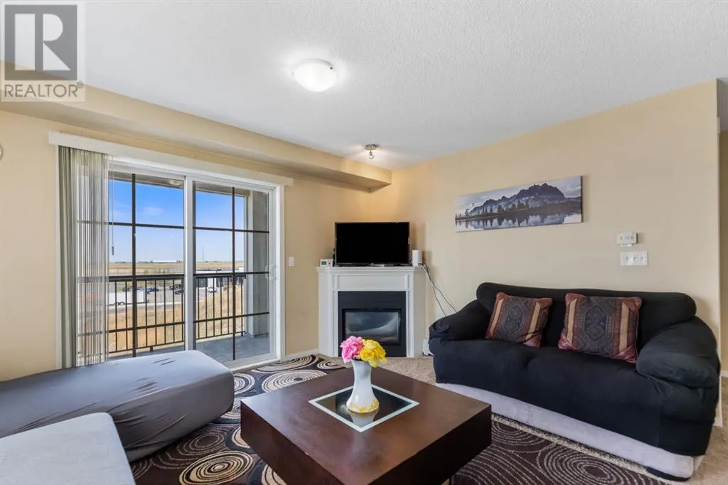 3306, 279 copperpond Common SE