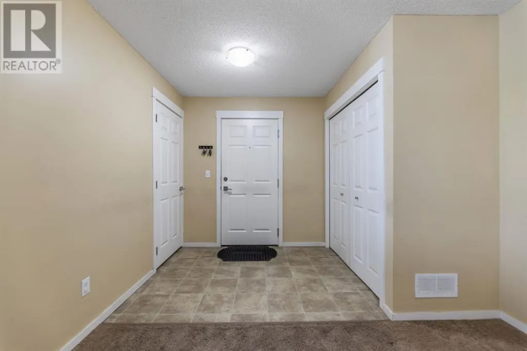 3306, 279 copperpond Common SE
