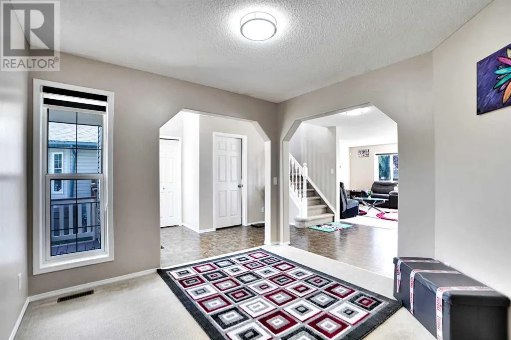216 West Lakeview Circle