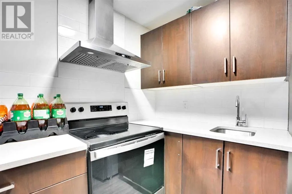 216 West Lakeview Circle