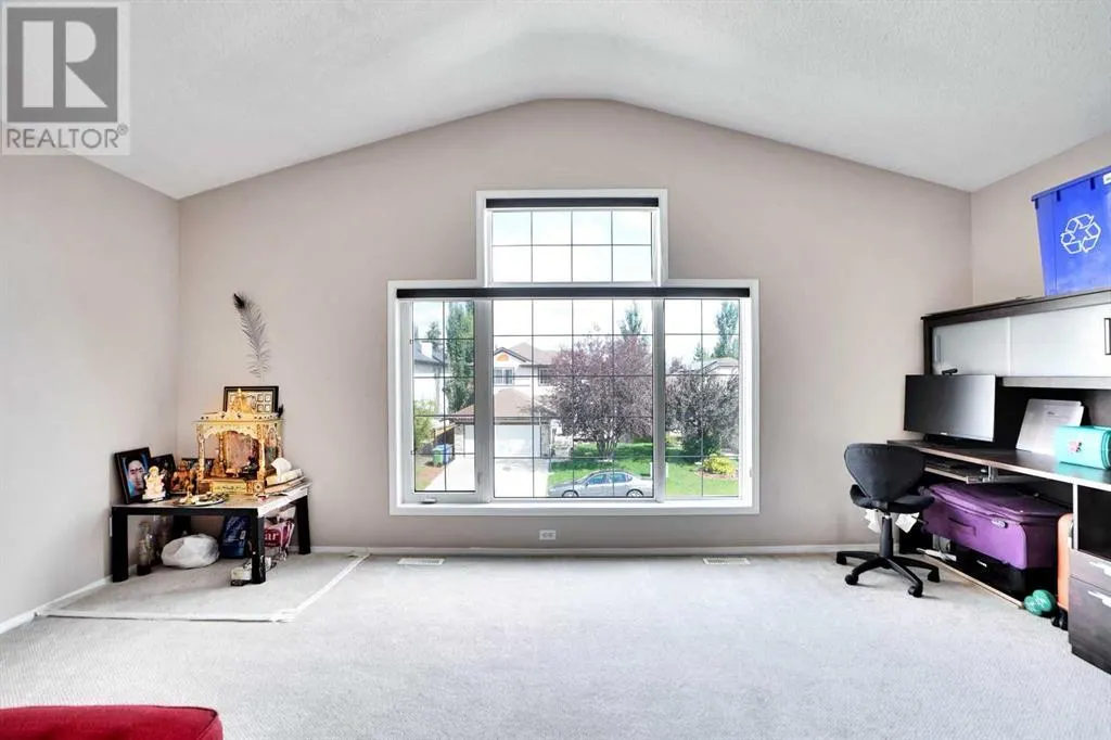 216 West Lakeview Circle