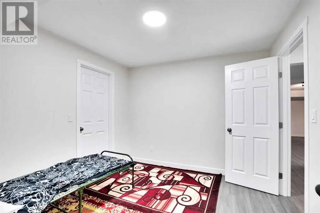 216 West Lakeview Circle