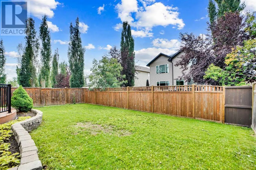 216 West Lakeview Circle
